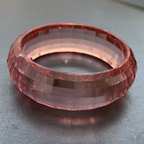 Vintage Lucite Plastic Bangle Bracelet, Multi-Faceted, Pink, Disco, Retro, Boho - Picture 7 of 9